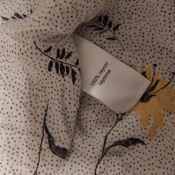 Maurices Blouse - Picture 6 of 7